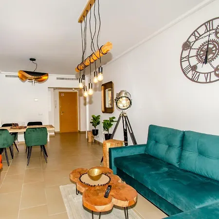 Apartment Jardines De Las Marinas Con Una Gran Terraza