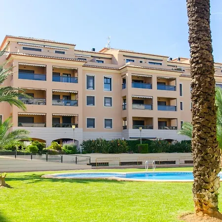 Apartamento Jardines De Las Marinas Con Una Gran Terraza *
